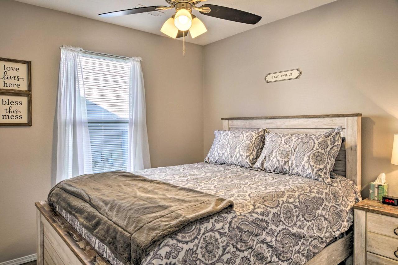 Cozy Condo With Pool Access, 5 Mi To Table Rock Lake Branson Dış mekan fotoğraf